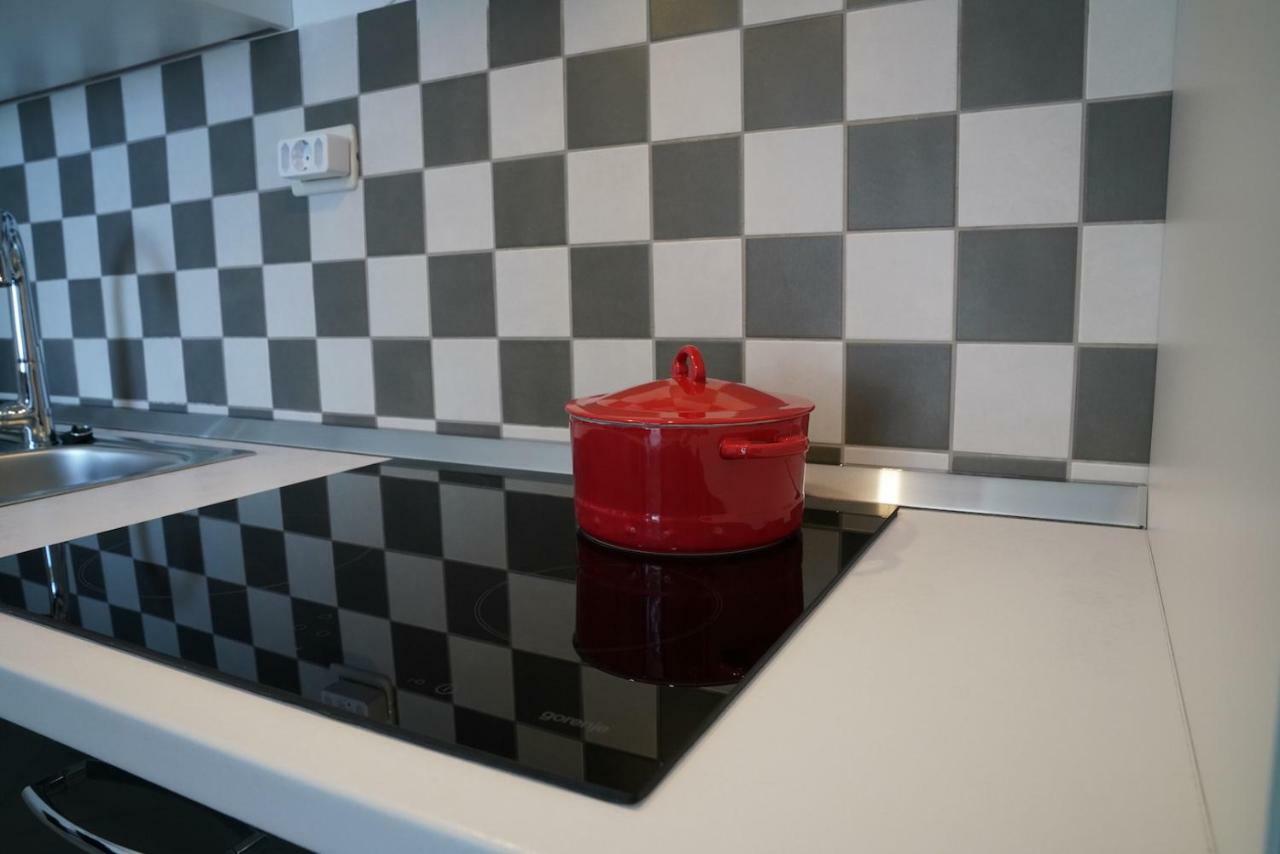 Sesar Apartments Krk - No. 2 Vinko คิร์ก ภายนอก รูปภาพ