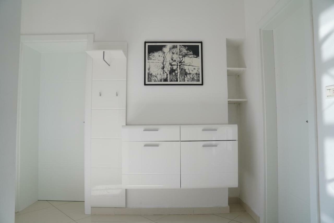 Sesar Apartments Krk - No. 2 Vinko คิร์ก ภายนอก รูปภาพ